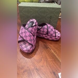 Gucci Monogram Magenta Platform Sandal 37/7